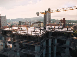 Locação de Obras: Como Evitar Erros de Execução, Retrabalho e Desperdício na Construção