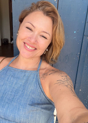 Gilmara Barriquel - professora de inglês.jpeg