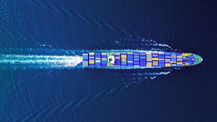 Vessel Performance: Traditional Methods vs Machine Learning in the Era of Commercial Pressure