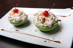 Aguacate relleno de mariscos