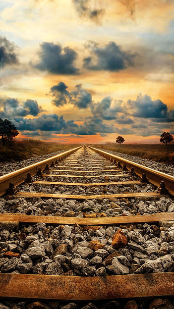 Railway-Track-Sunset-Creative-4K-Wallpap