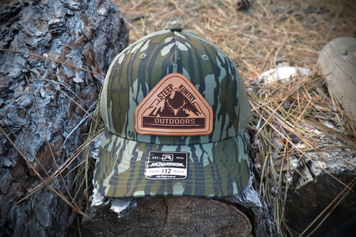 Mossy Oak Bottomland - Bent Brim Leather Patch Hat | Steep Kuntry