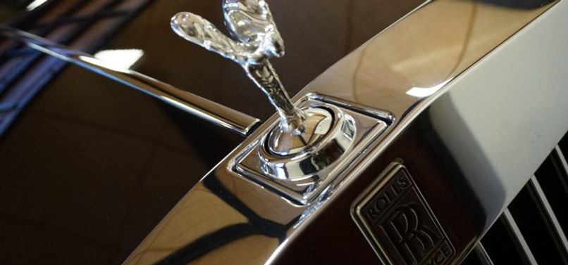 Rolls-Royce-Phantom-2003-thumbnail.jpg