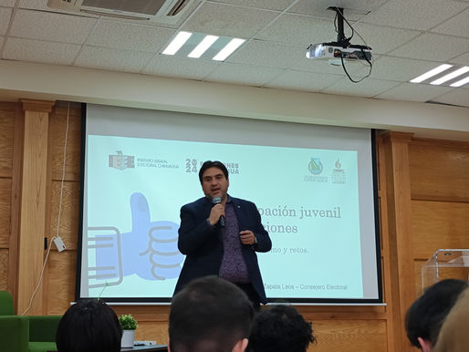 ¿LOS JOVENES PUEDEN REPRESENTAR UN CAMBIO O LA INDIFERENCIA?; YURI ZAPATA DA CONFERENCIA SOBRE LA PARTICIPACIÓN JUVENIL EN LAS ELECCIONES