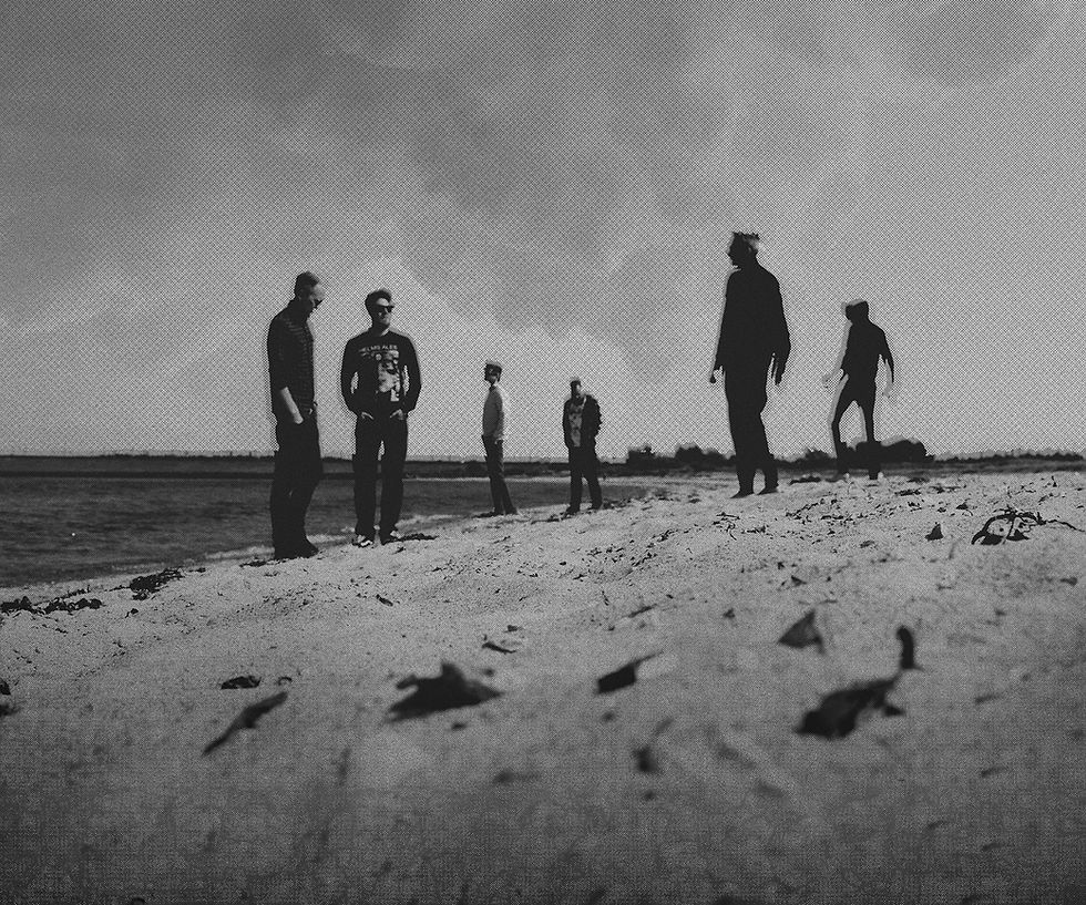 Astodan_Bandpic_.jpg