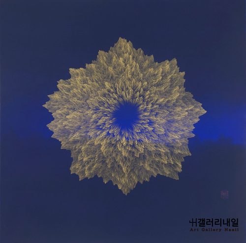 부유하는몽유금강. 비단에수묵채색과 니금.100.x100cm. 2023