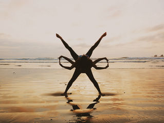 Travelling can sometimes be lonely, what better way to meet people then at a yoga class in Ayampe