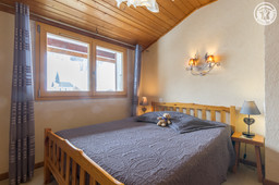 Chambre lumineuse, agréable. 
