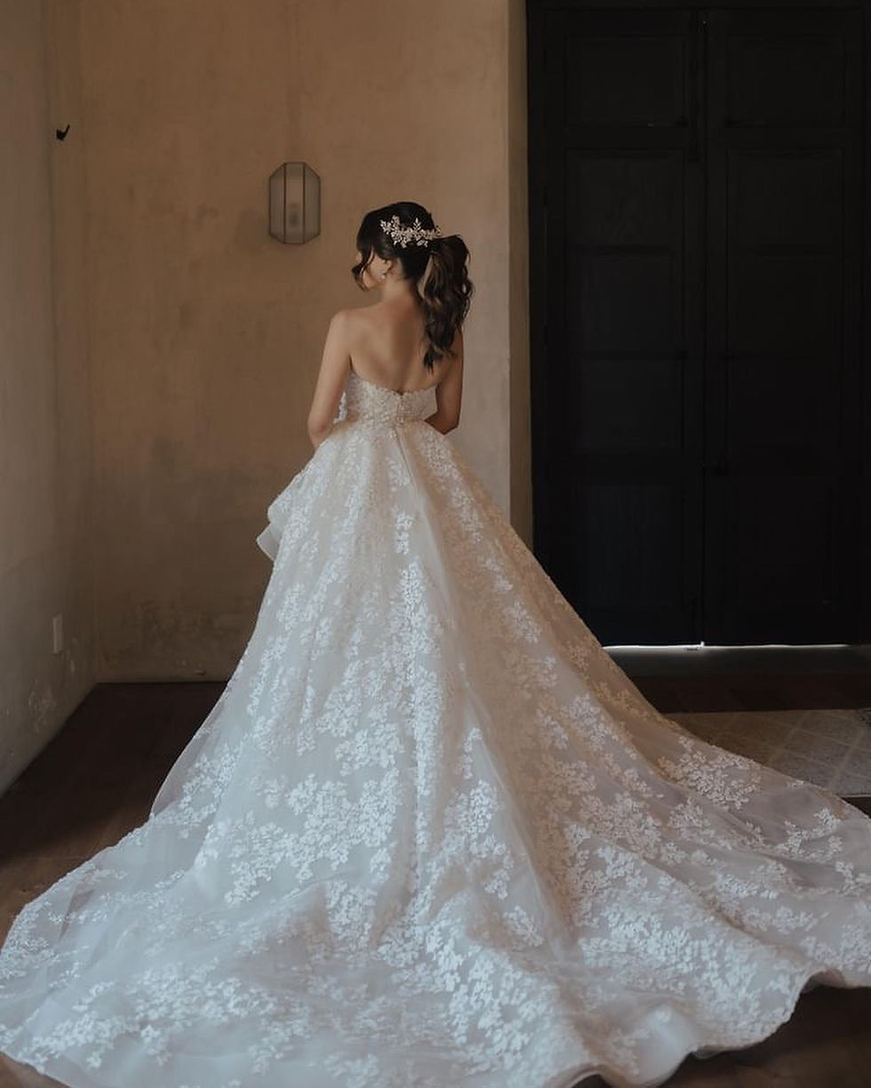 Miniatura: Lazaro Bridal - Estee