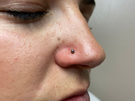 Le Piercing nostril | American Body Art #1442