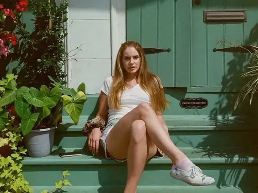 Lana Del Rey anuncia seu décimo álbum, 'The Right Person Will Stay'