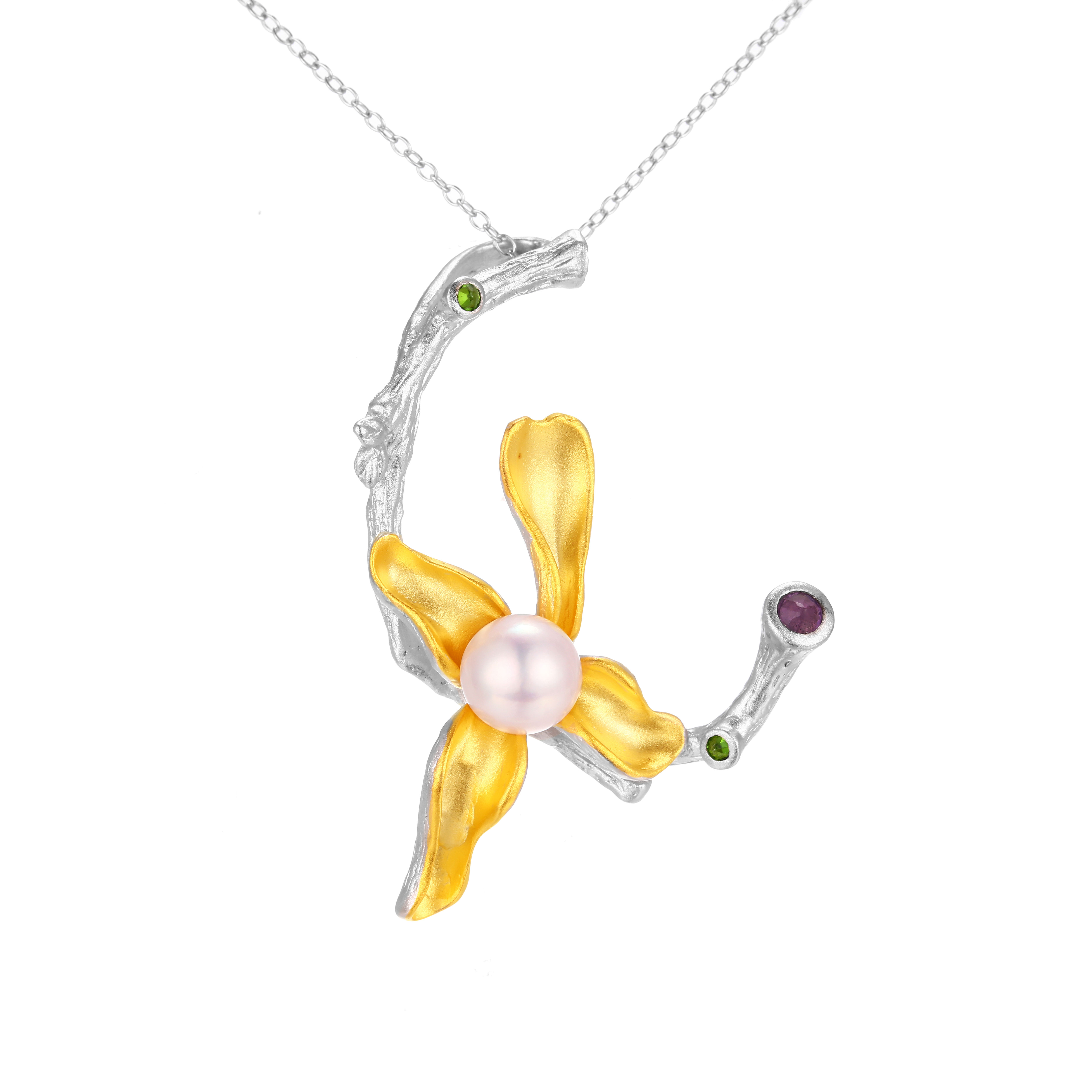 IRIS FLOWER NECKLACE IN STERLING SILVER WITH FRESH WATER ROUND PEARL