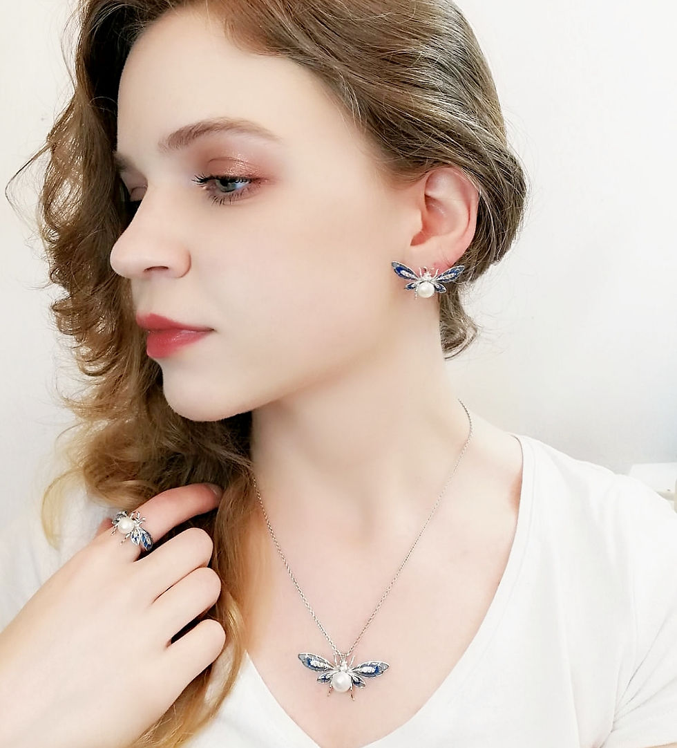 Thumbnail: Charming Creatures Blue Enamel Bee Necklace with Perfect Freshwater Pearl