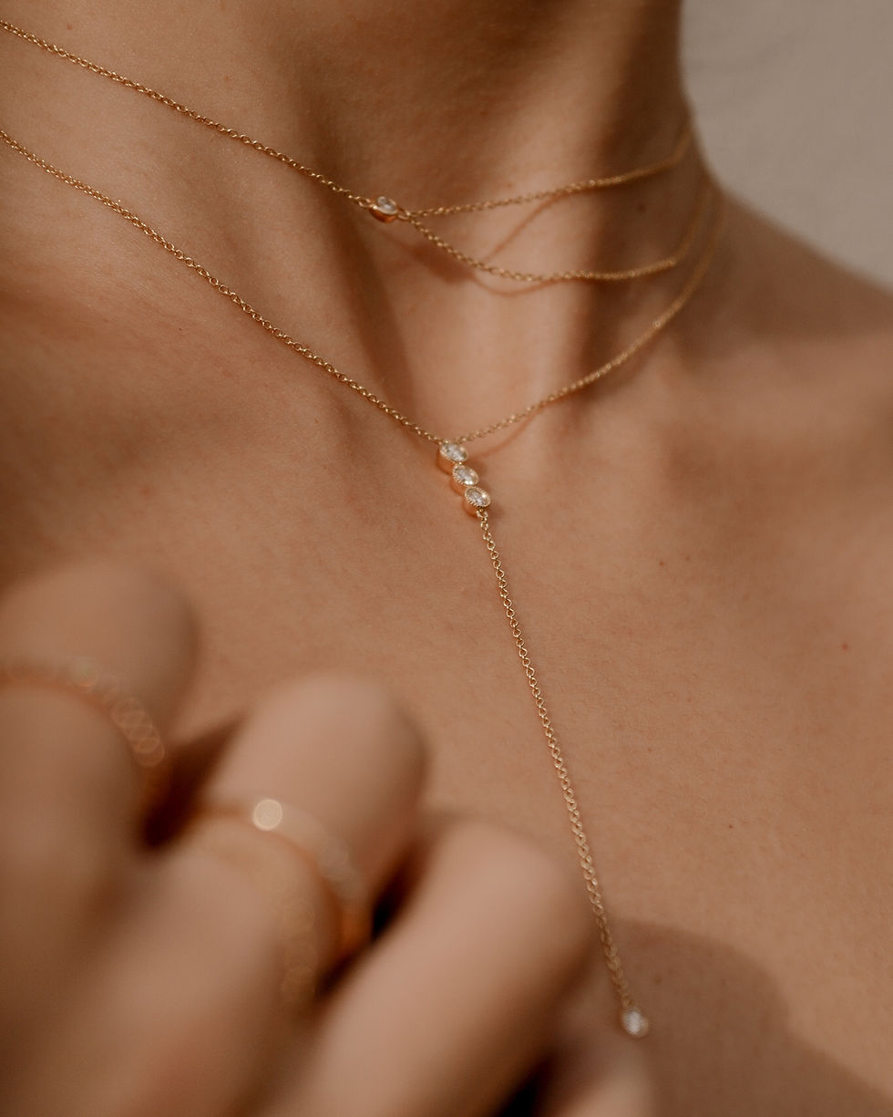 Thumbnail: Diamond Trio Lariat