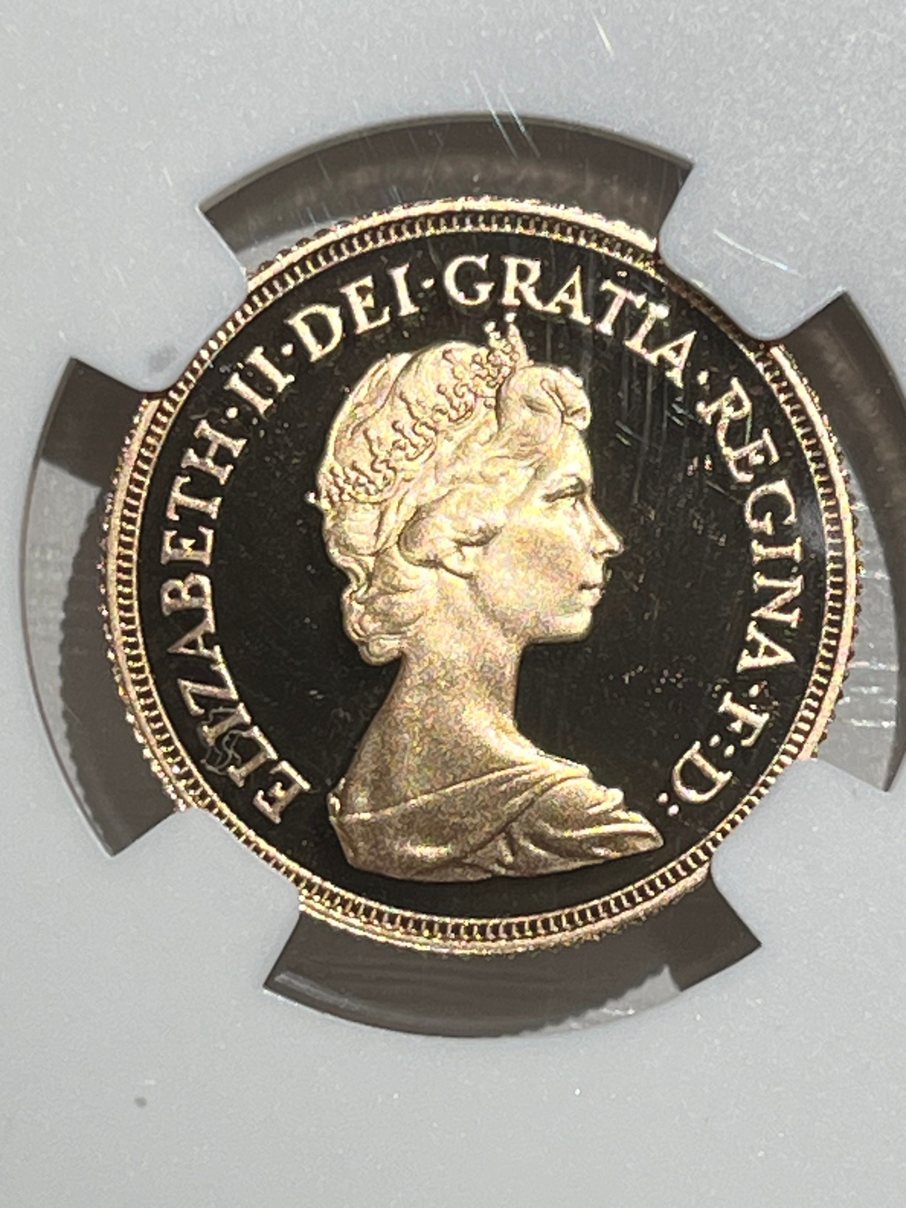 【最高鑑定】イギリス ヤングエリザベス ソブリン金貨 PF70ULTRA CAMEO NGC