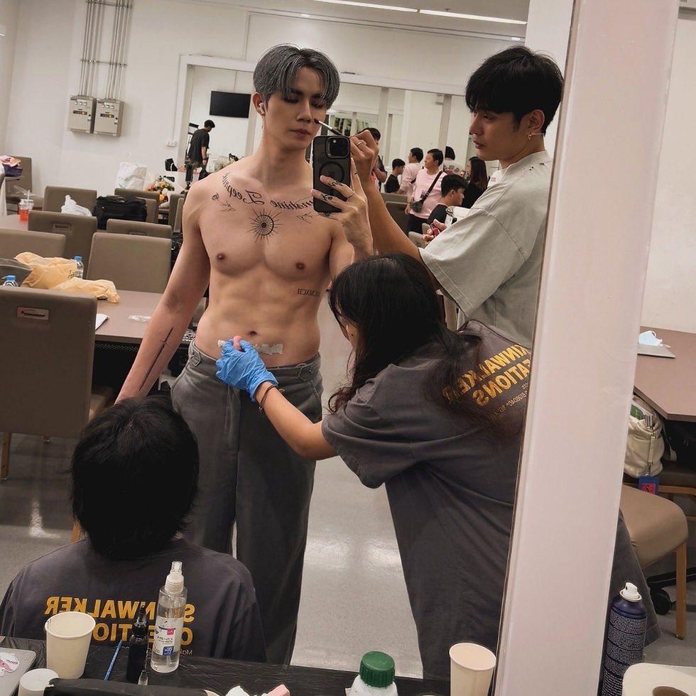 “เฮียซี” อวดหุ่นแซ่บทำโซเชียลลุกเป็นไฟ “นุนิว” ถึงกับคอมเมนต์ “เลยหรอออคุณพ่อ”