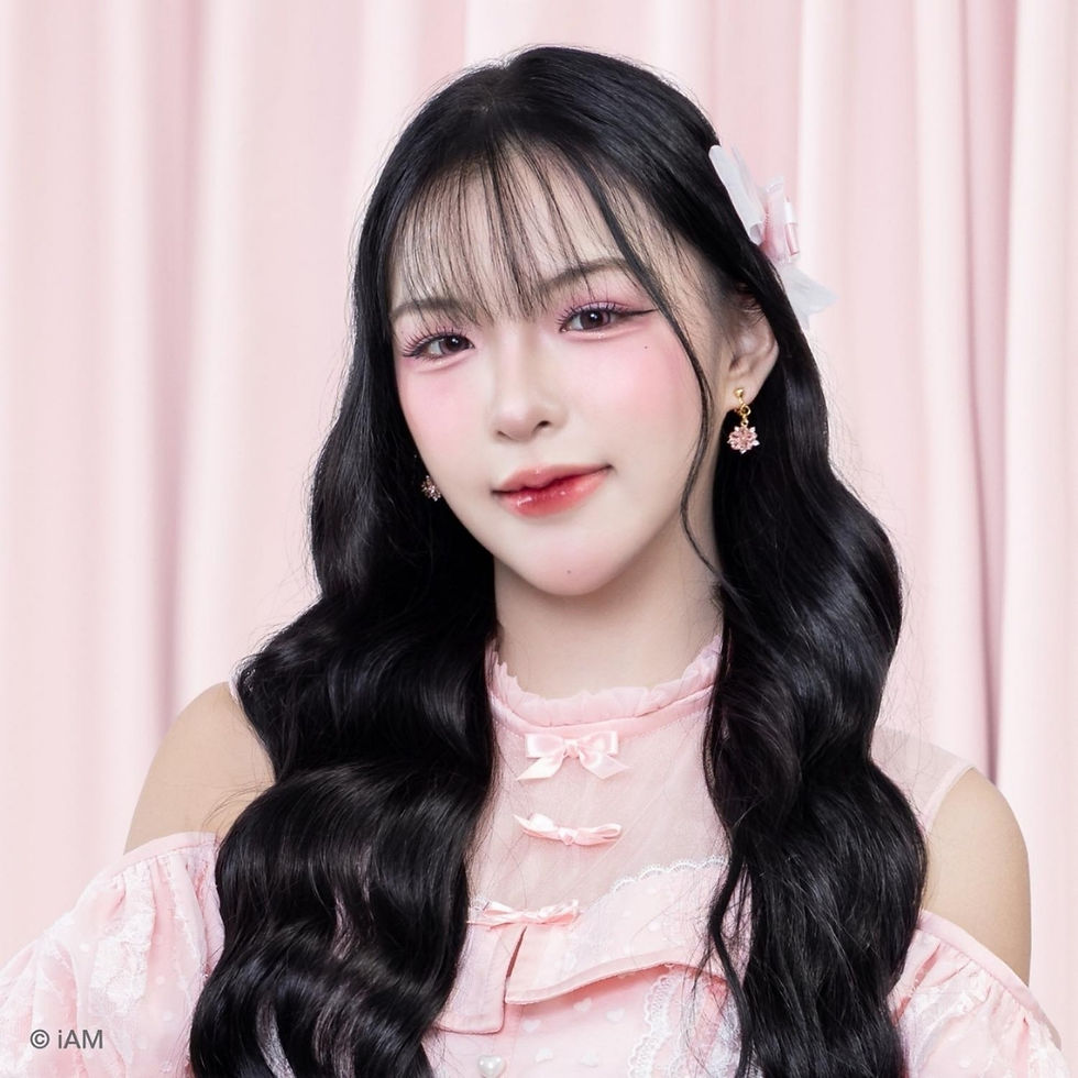 แฟน ๆ แห่ยินดี “เกรซ BNK48” ก้าวสำคัญอีกขั้น จบปริญญาตรีจากมหาวิทยาลัยธรรมศาสตร์