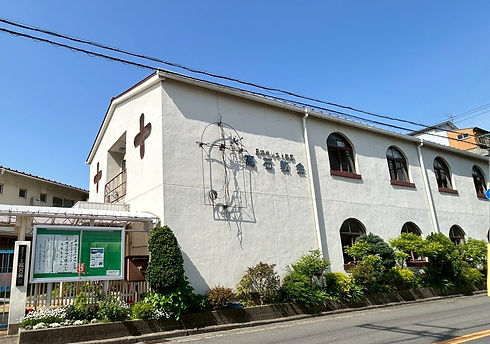 LINE_ALBUM_2026.4.28高石教会⛪️礼拝堂と園庭のお花たち_260428_8.jpg