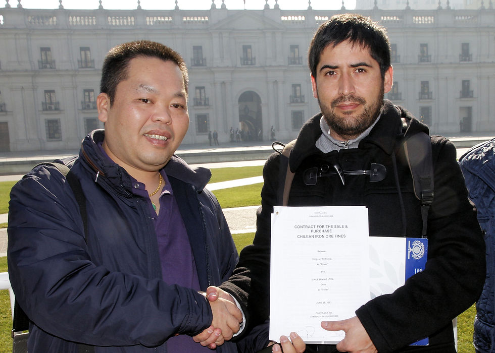 CEO JianWei He w. Chile Mining Ltda President Gabriel Pena Contreras行政總裁何建威與智利礦業