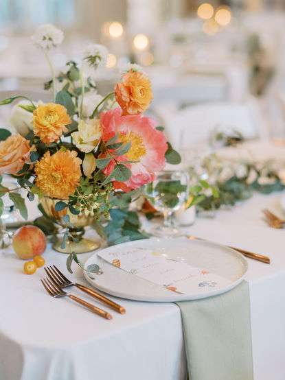 colorful-spring-garden-wedding-at-catorwoolford-garden-wedding-glorious-moments-photograph