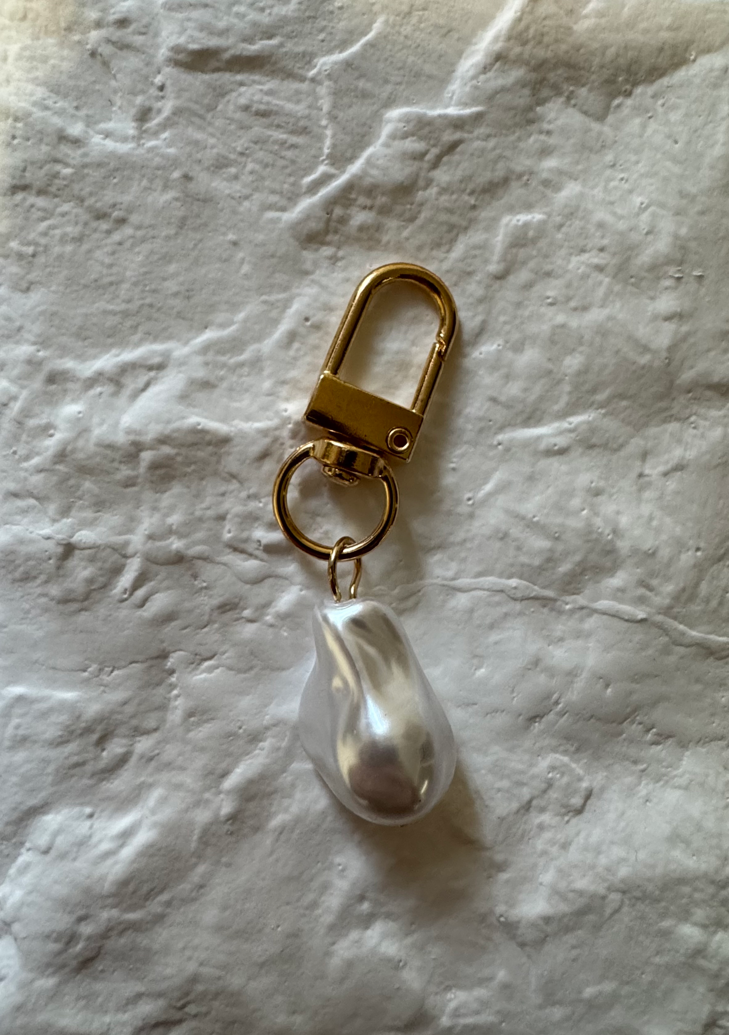 Pearl collar charm