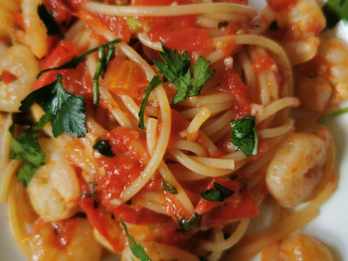 Spaghetti with Shrimp and Cherry Tomatoes