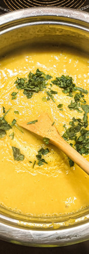 corn-soup-in-deep-pot