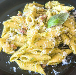 Pasta in Cream of Zucchini and Bacon