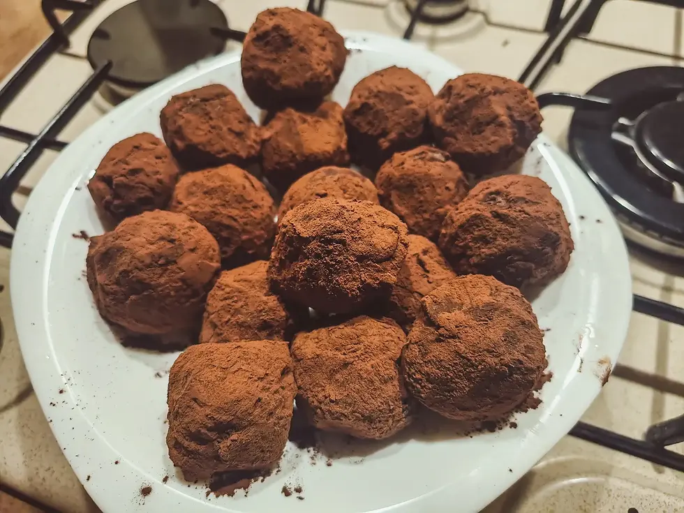 Chocolate-Healthy-Avocado-Truffles