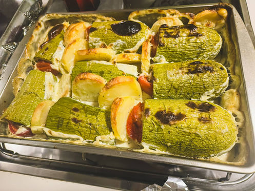 Stuffed Zucchini in delicious Sauce