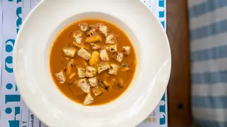 Detox-broth-for-Winter-days