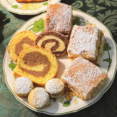 Roll dessert with Walnut cream
