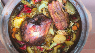 Lamb-under-the-Balkan-Lid-with-Vegetables