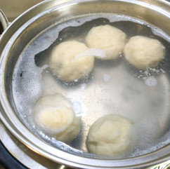 Dumplings-in-boiling-water