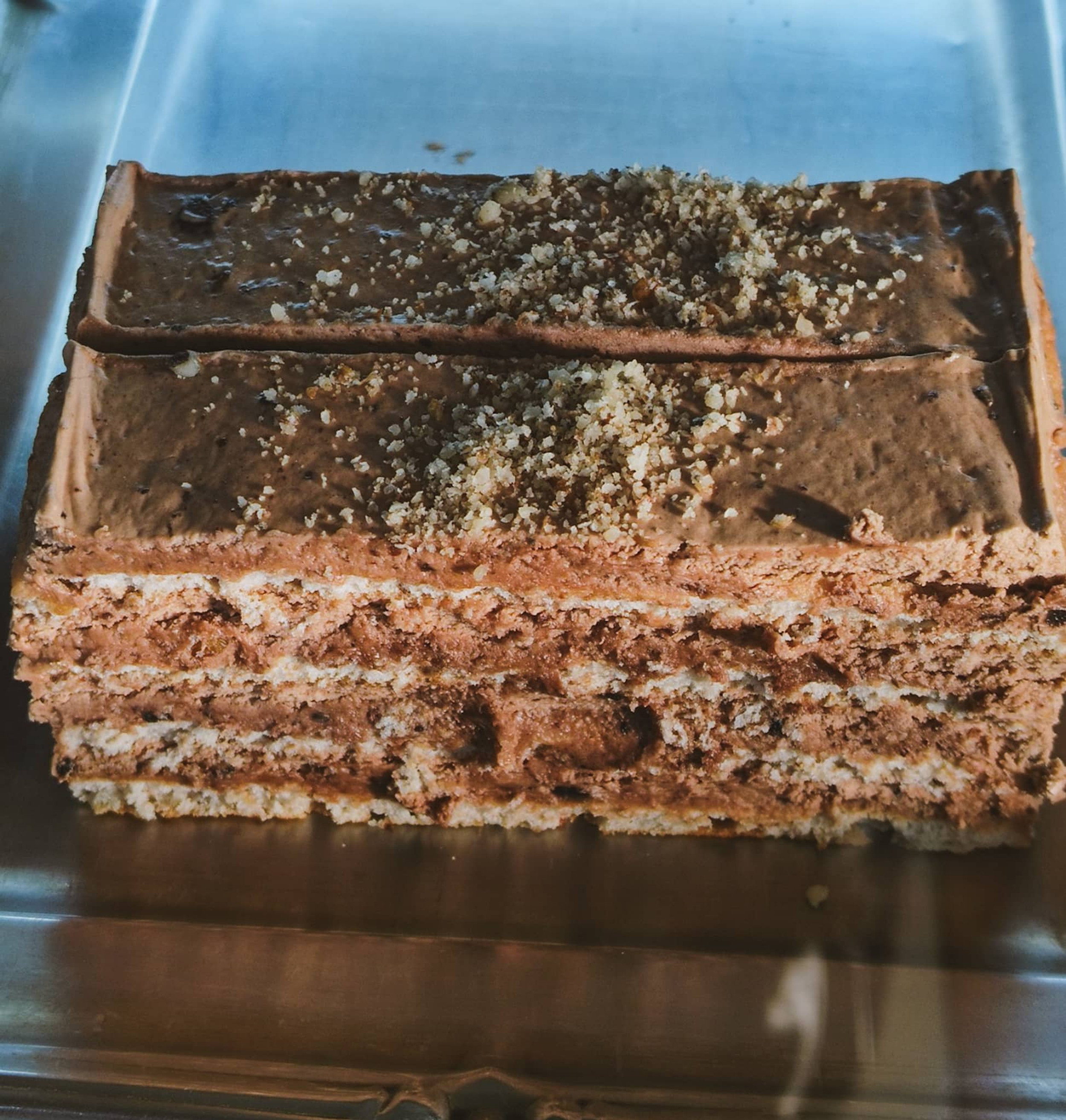 Reform Cake with Biscuits No-Baking