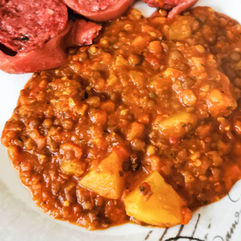 Lentils with Potatoes in Tomato sauce