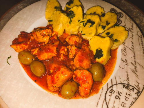 Delicious-Chicken-bites-in-Tomato-Sauce-with-Czech-Dumplings