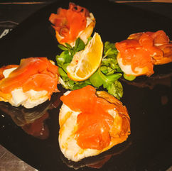 Bruschetta with Salmon and Matavilz