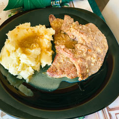 Beef Liver with Garlic and Purée