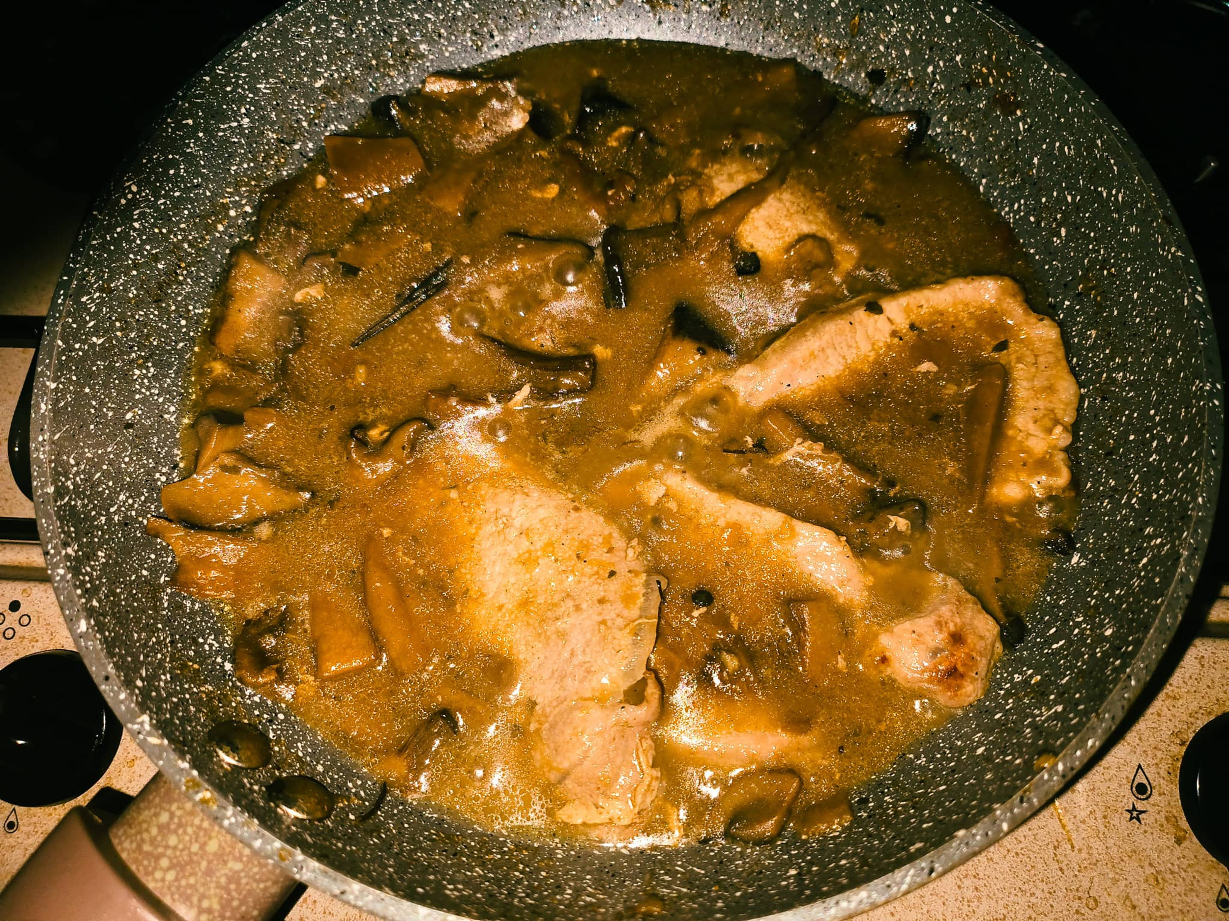 Pork Chops in Mushroom Sauce