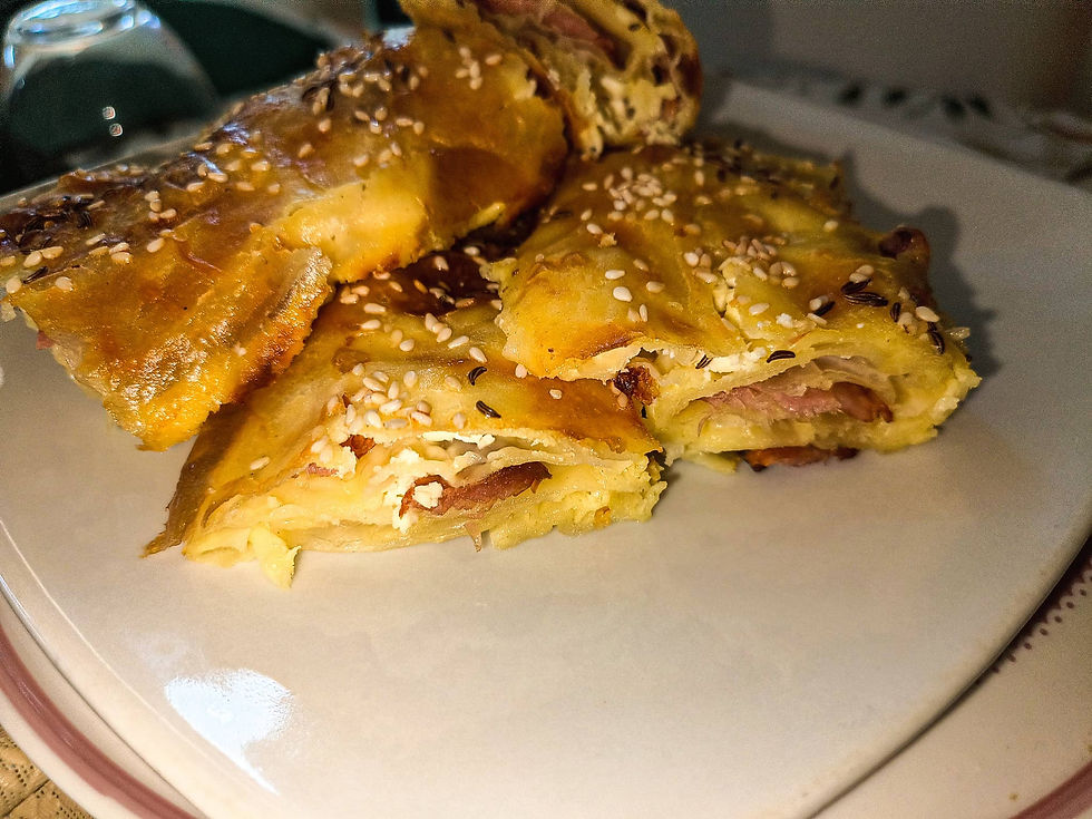 Savory-roll-with-Cheese-and-Bacon