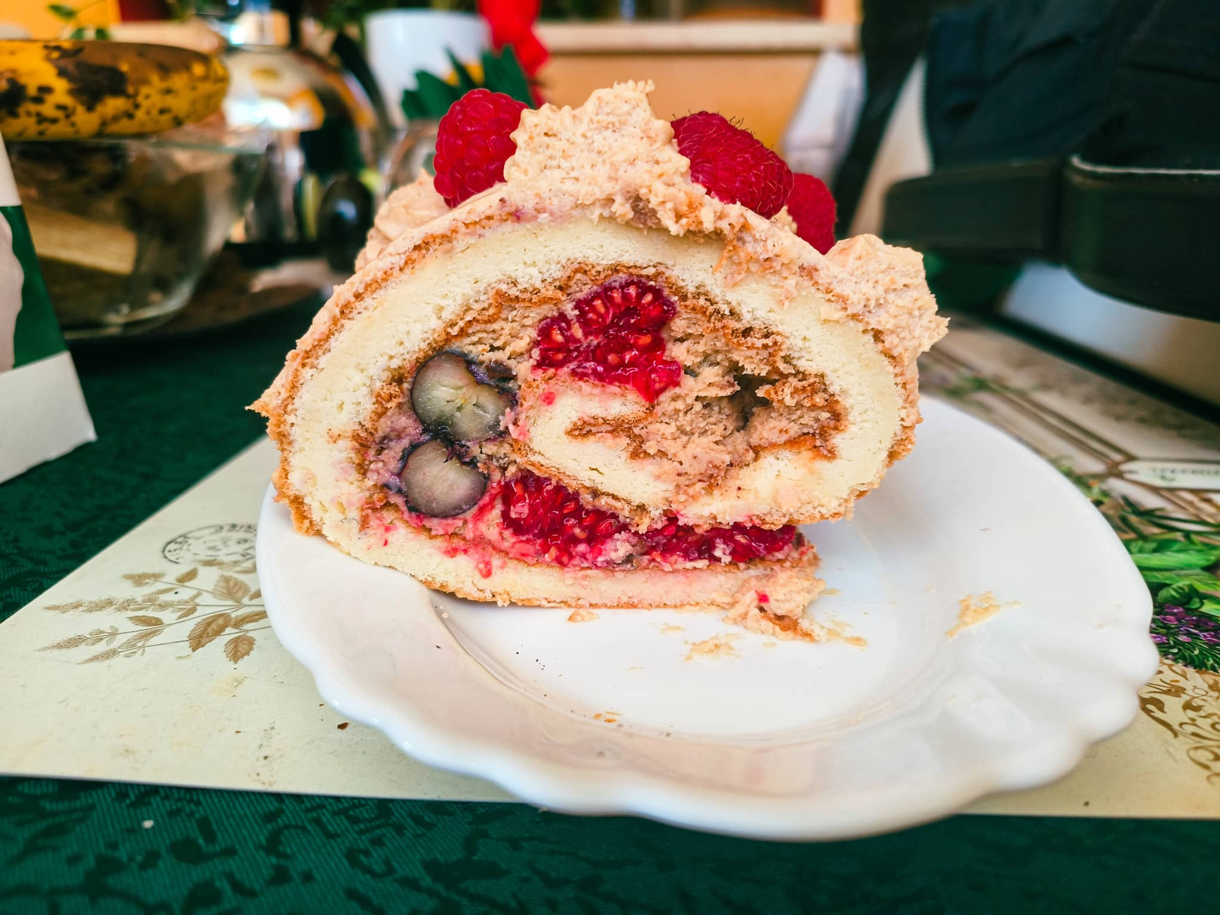 Roll dessert with Raspberries - Berries and Plasma