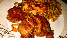 Meatballs-in-Tomato-sauce-with-Pasta