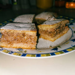 Lazy Quince Walnuts Pie, simple recipe cake