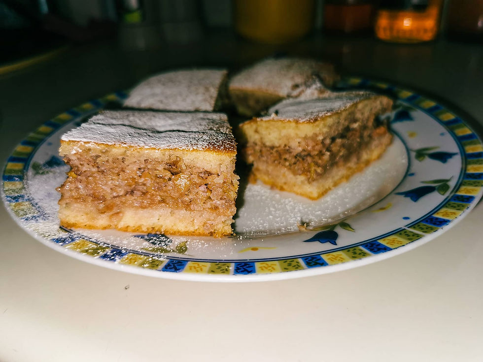 pie-cake-quince-walnuts-soft-simple-recipe