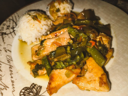 Chicken-with-green-Vegetables-and-Rice