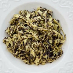 Homemade Noodles with Poppy Seeds Lena