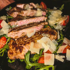 Rump steak with Arugula and Parmesan