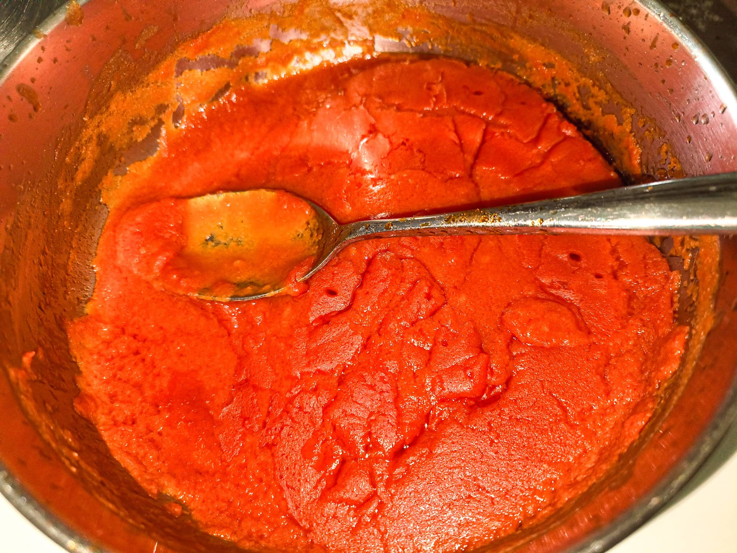 Tomato sauce Topping for cooked Vegetables