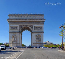 PLACE CHARLES-DE-GAULLE